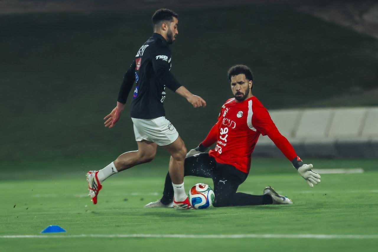 15 صورة توضح كواليس تدريبات منتخب مصر في جدة استعدادًا لمواجهة السعودية 8 15 صورة توضح كواليس تدريبات منتخب مصر في جدة استعدادًا لمواجهة السعودية