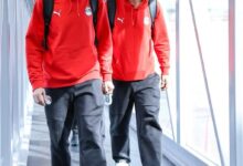 قمة ودية منتظرة.. بعثة منتخب مصر تصل إسبانيا -صورة