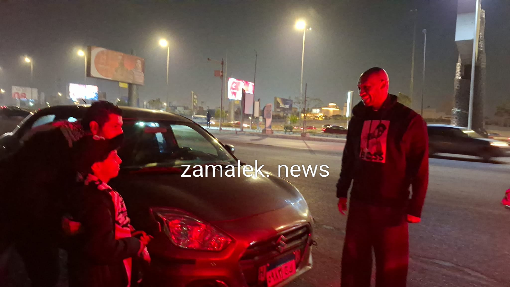 شيكابالا يرسم البسمة على وجه الطفل الفلسطيني "سمير" بطل المسلسل "ملاك الأراضي"- فيديو وصور