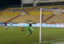 شاهد.. ​بـ "خطأ كارثي".. مصطفى شوبير يتسبب في تأخر الأهلي أمام سيراميكا كليوباترا- فيديو