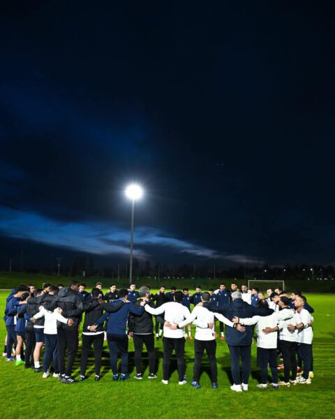 20 صورة توضح كواليس المران الأول للزمالك في الجزائر استعدادا لمواجهة بلوزداد