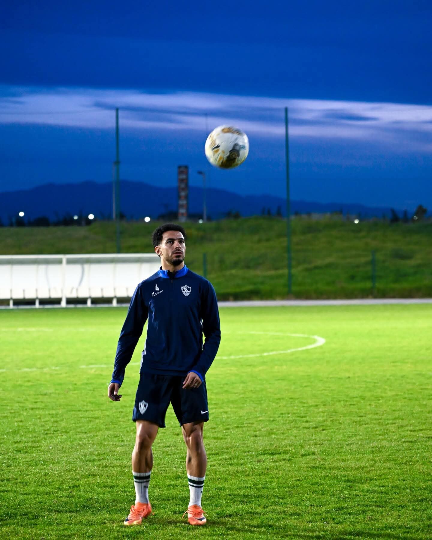 20 صورة توضح كواليس المران الأول للزمالك في الجزائر استعدادا لمواجهة بلوزداد