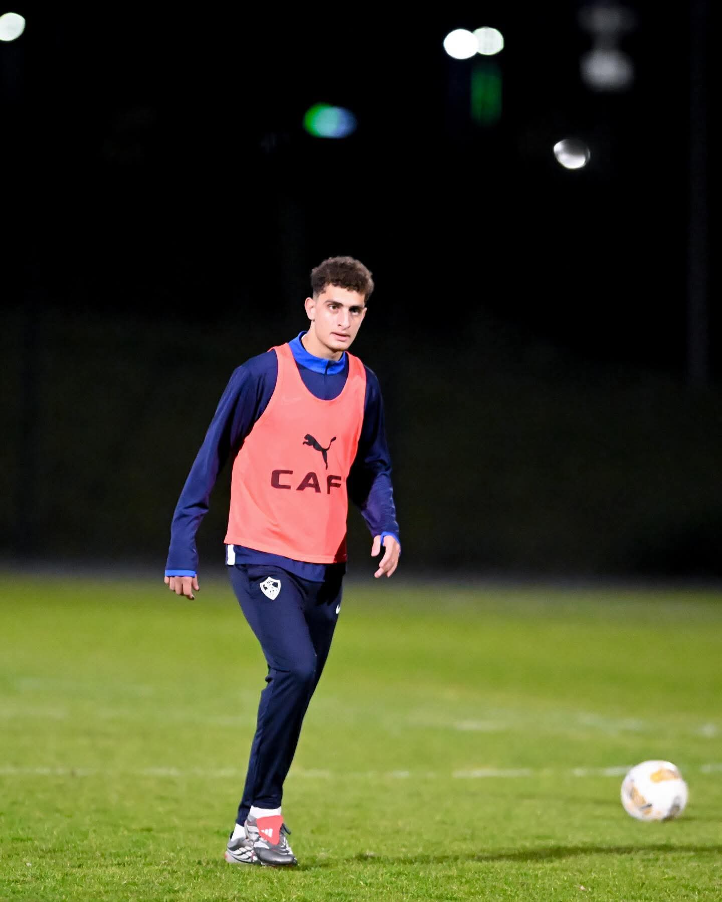 20 صورة توضح كواليس المران الأول للزمالك في الجزائر استعدادا لمواجهة بلوزداد