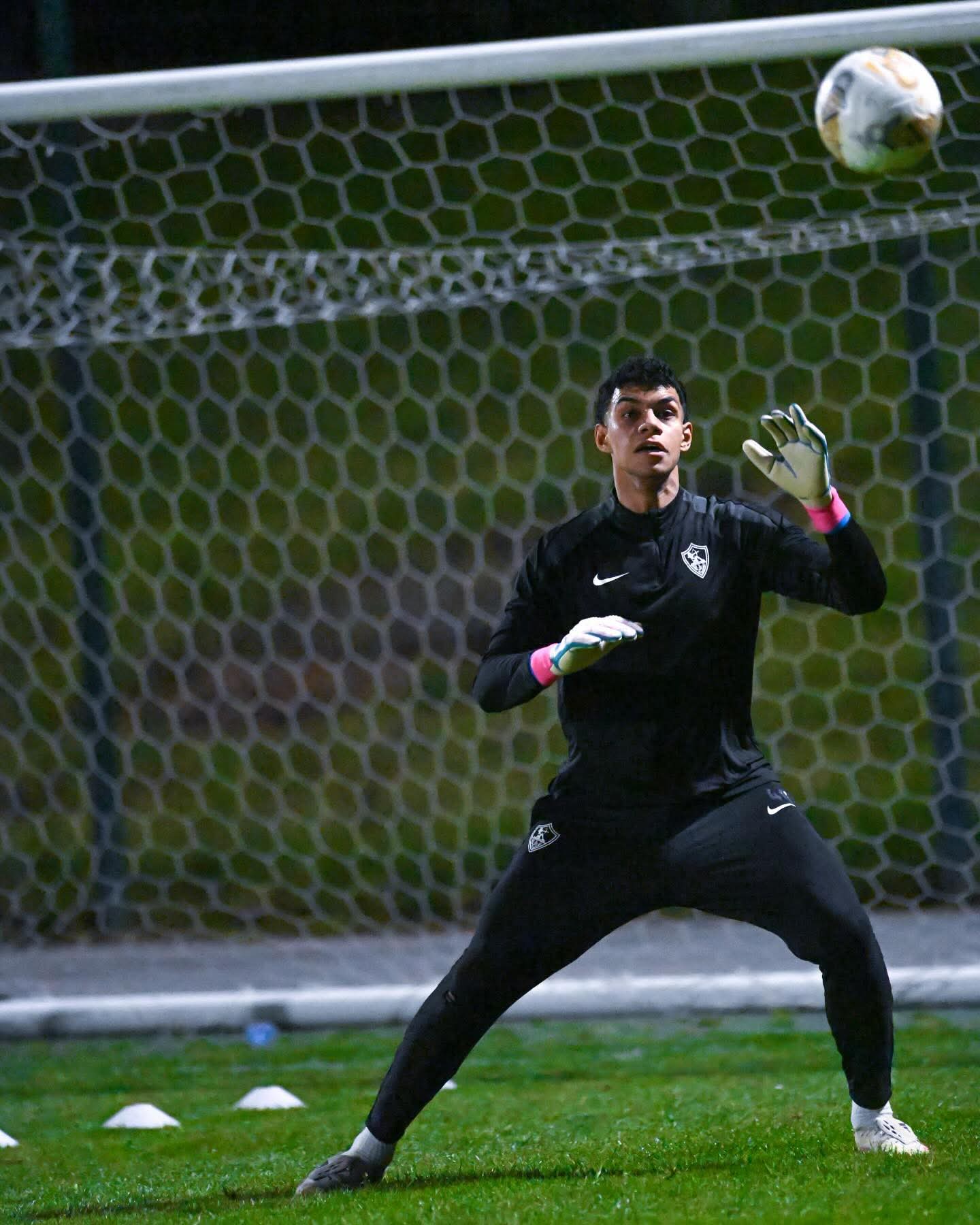 20 صورة توضح كواليس المران الأول للزمالك في الجزائر استعدادا لمواجهة بلوزداد