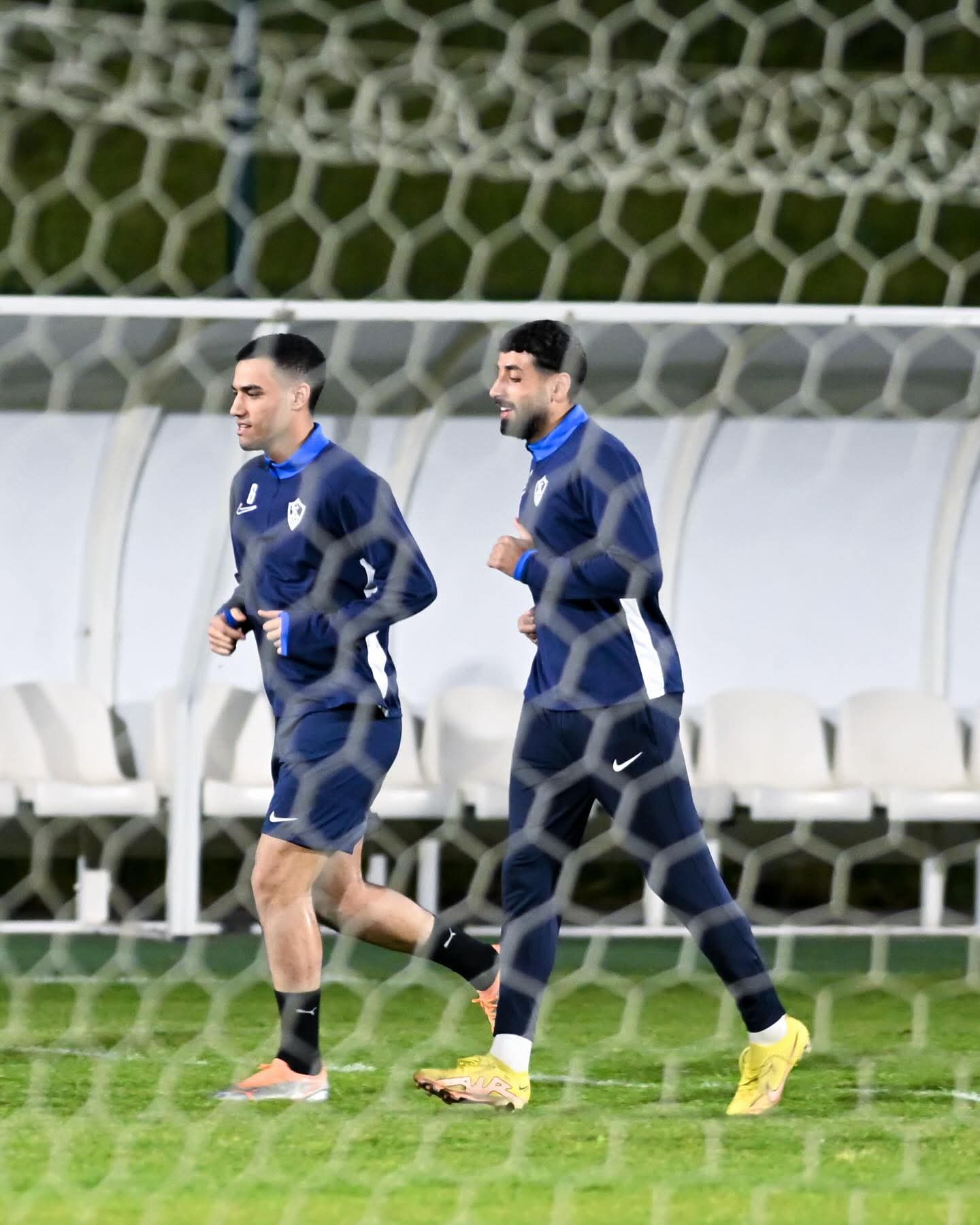 20 صورة توضح كواليس المران الأول للزمالك في الجزائر استعدادا لمواجهة بلوزداد