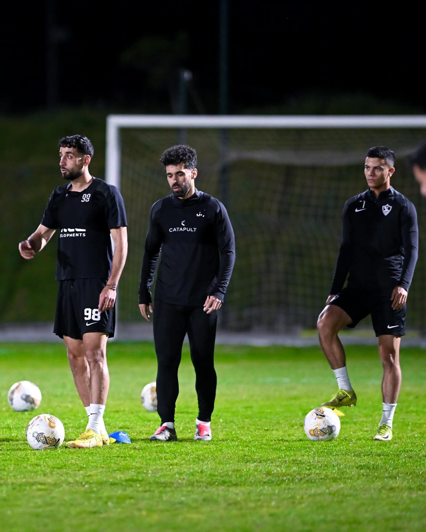 17 صورة ترصد تفاصيل مران الزمالك استعدادا لمواجهة بلوزداد في الكونفدرالية 13 17 صورة ترصد تفاصيل مران الزمالك استعدادا لمواجهة بلوزداد في الكونفدرالية