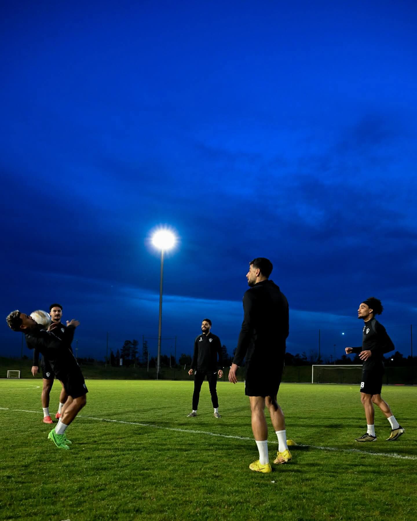 17 صورة ترصد تفاصيل مران الزمالك استعدادا لمواجهة بلوزداد في الكونفدرالية 7 17 صورة ترصد تفاصيل مران الزمالك استعدادا لمواجهة بلوزداد في الكونفدرالية