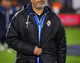 "جلسة كسر الحاجز".. من هو اللاعب الذي استدعاه معتمد جمال لحل أزمة الجبهة اليمنى أمام الأهلي؟