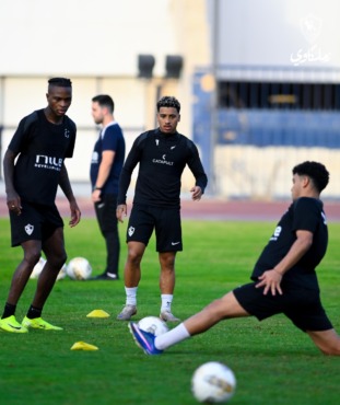 21 صورة توضح كواليس المران الأخير للزمالك قبل مواجهة بلوزداد في كأس الكونفدرالية