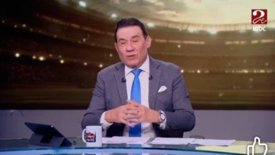 سؤال ناري من مدحت شلبي لمصلحة الضرائب بشأن عقد زيزو ولاعبي الأهلي