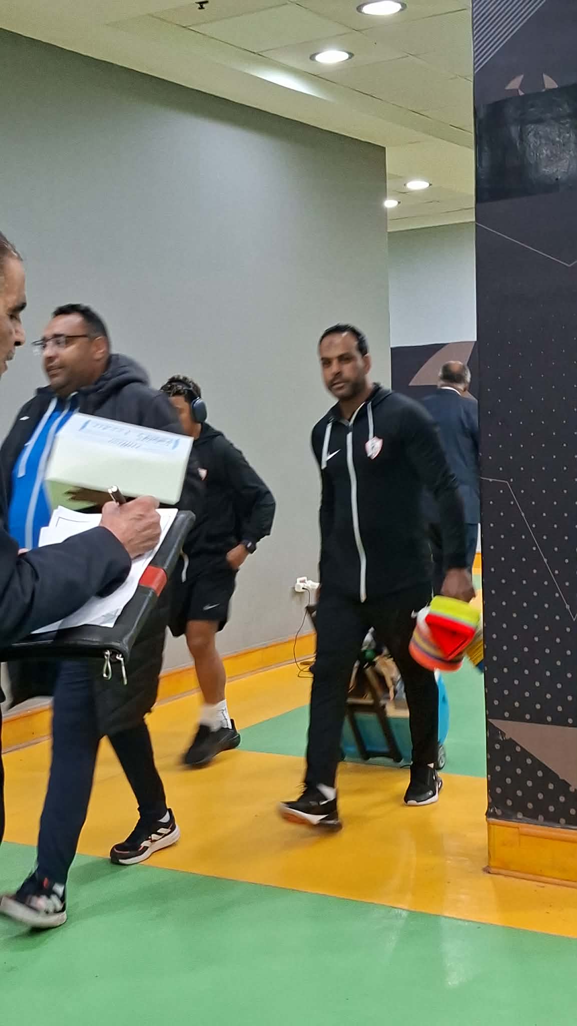 الزمالك يصل ستاد الجيش ببرج العرب لمواجهة المصري في الدوري- صورة