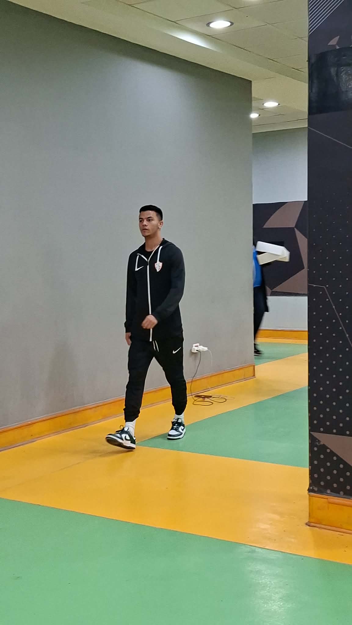 الزمالك يصل ستاد الجيش ببرج العرب لمواجهة المصري في الدوري- صورة