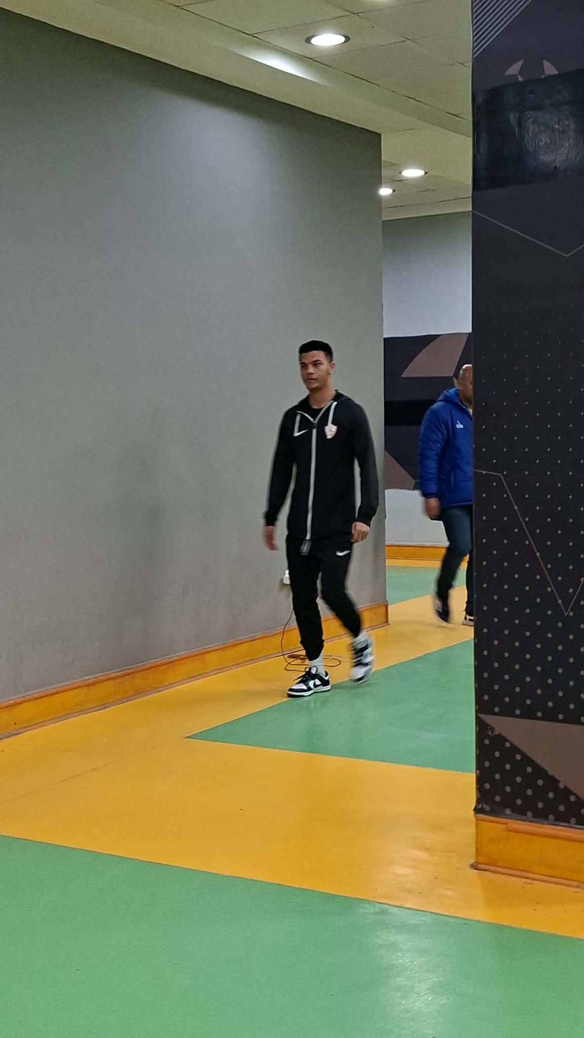 الزمالك يصل ستاد الجيش ببرج العرب لمواجهة المصري في الدوري- صورة