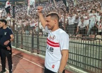 جماهير الزمالك تُكرم طارق حامد في ليلة التأهل لنهائي الكونفدرالية- صورة