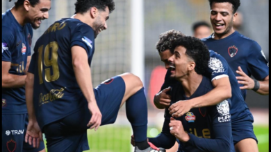 بعثة الزمالك تشد الرحال إلى الجزائر.. الاستعدادات تبلغ ذروتها قبل موقعة بلوزداد