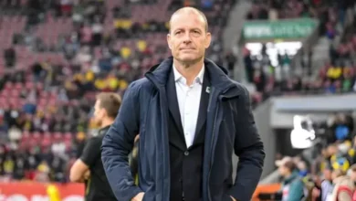 طارق مصطفى يهاجم مدرب الأهلي: شخصية ضعيفة وأخطاء فنية تُشعل الأزمة داخل الفريق