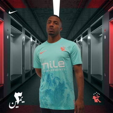 للمنافسة المحلية والأفريقية.. الزمالك يطلق قميصه الثالث بالشكل الجديد- صورة