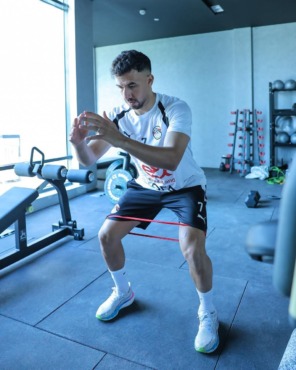 تدريبات بدنية لمنتخب مصر استعداداً لودية روسيا - صورة