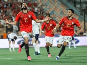 "بصمة مصطفى زيكو الذهبية".. منتخب مصر يحقق فوزاً تاريخياً على روسيا ويتوج بكأس العاصمة!