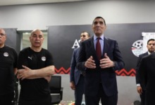 "ثقتنا فيكم بلا حدود والجمهور ينتظر الكثير".. رسائل نارية من وزير الرياضة جوهر نبيل لكتيبة حسام حسن!
