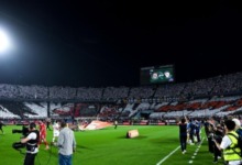 مشهد مؤثر.. اعتذار لاعبي الزمالك للجماهير وهتافات مدوية رغم الخسارة أمام الأهلي