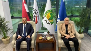 قبل مواجهة الزمالك واتحاد العاصمة.. هاني ‏أبو ريدة يستقبل وزير الشباب والرياضة الجزائري
