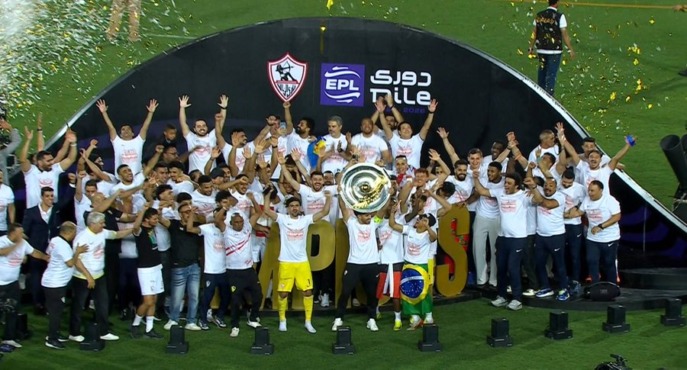 شاهد مراسم تتويج الزمالك بالدوري المصري للمرة الـ 15 في تاريخه - فيديو 1 شاهد مراسم تتويج الزمالك بالدوري المصري للمرة الـ 15 في تاريخه - فيديو