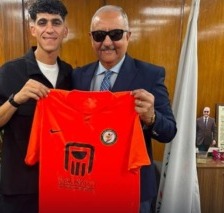 عقوبة الفيفا تحرم الفارس الأبيض.. البنك الأهلي يخطف صفقة الزمالك "الحائرة" رسمياً! 1 عقوبة الفيفا تحرم الفارس الأبيض.. البنك الأهلي يخطف صفقة الزمالك "الحائرة" رسمياً!