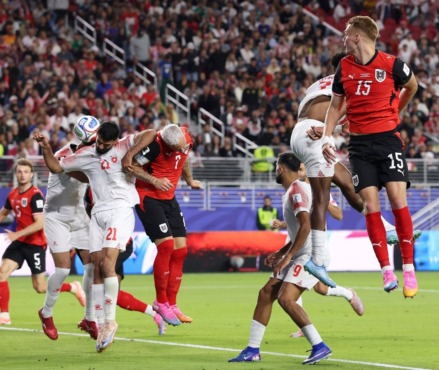 حصيلة المنتخبات العربية في الجولة الأولى لكأس العالم 2026.. مفاجآت مدوية وأرقام سلبية غير متوقعة! 1 حصيلة المنتخبات العربية في الجولة الأولى لكأس العالم 2026.. مفاجآت مدوية وأرقام سلبية غير متوقعة!
