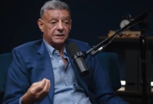 محمود طاهر يحرج منتقديه ويكشف حقيقة إدارة الكاتب الزملكاوي أسامة خليل للقلعة الحمراء برد ناري 2 محمود طاهر يحرج منتقديه ويكشف حقيقة إدارة الكاتب الزملكاوي أسامة خليل للقلعة الحمراء برد ناري