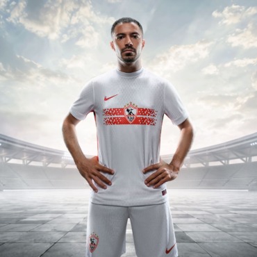 الزمالك في ثوب جديد.. الكشف رسميًا عن قميص الموسم الجديد 1 الزمالك في ثوب جديد.. الكشف رسميًا عن قميص الموسم الجديد