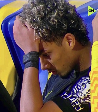 بعد خطأ بطل جيبوتي.. معتمد جمال يحتوي أحمد خضري واللاعب يعتذر 1 بعد خطأ بطل جيبوتي.. معتمد جمال يحتوي أحمد خضري واللاعب يعتذر