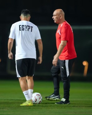 تفاصيل مران منتخب مصر استعداداً لمواجهة أنجولا في تصفيات أمم أفريقيا- صورة 11 تفاصيل مران منتخب مصر استعداداً لمواجهة أنجولا في تصفيات أمم أفريقيا- صورة