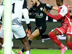 "فرص ضائعة وفريق مرعب".. نجم الزمالك السابق يحذر من لقاء العودة ويكشف سر تألق حسام أشرف!