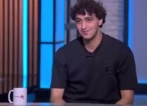 «إنت سايبني معلّق».. أحمد رفاعي يكشف كواليس رحيله عن الزمالك وتوقيعه للمحلة 2 أحمد رفاعي خلال حديثه لقناة مودرن سبورت