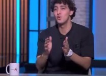 «مش عارف أنا في الزمالك ولا فاركو».. أحمد رفاعي يكشف معاناته قبل الموسم 2 أحمد رفاعي خلال حديثه لقناة مودرن سبورت عن حيرته بين الزمالك وفاركو