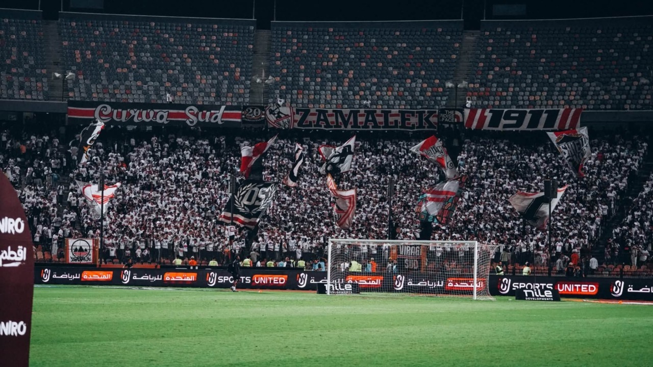 جماهير الزمالك في استاد القاهرة قبل مواجهة الإفريقي التونسي