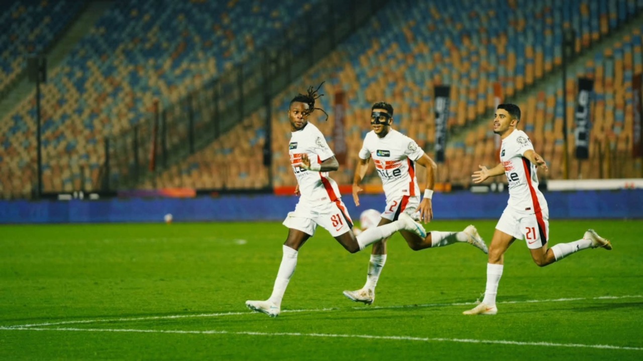 شيكو بانزا لاعب الزمالك يحتفل بهدفه أمام المقاولون العرب